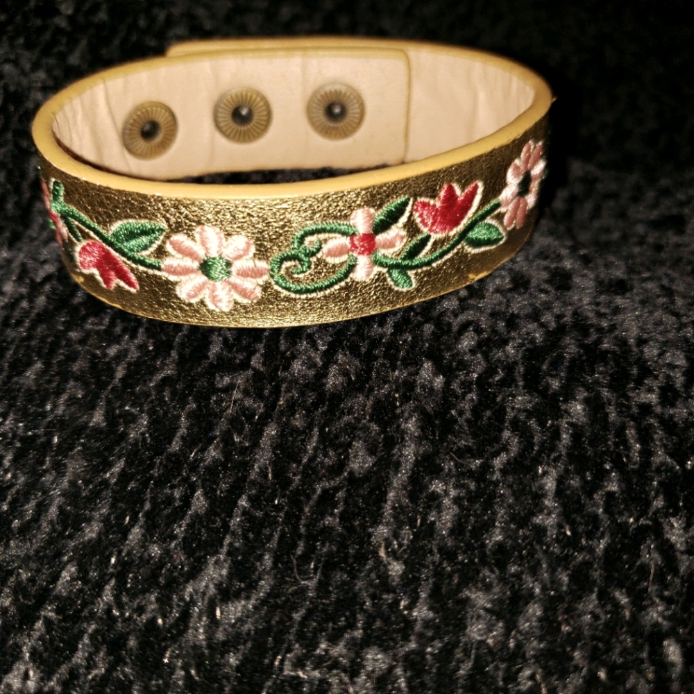 Plunder bracelet